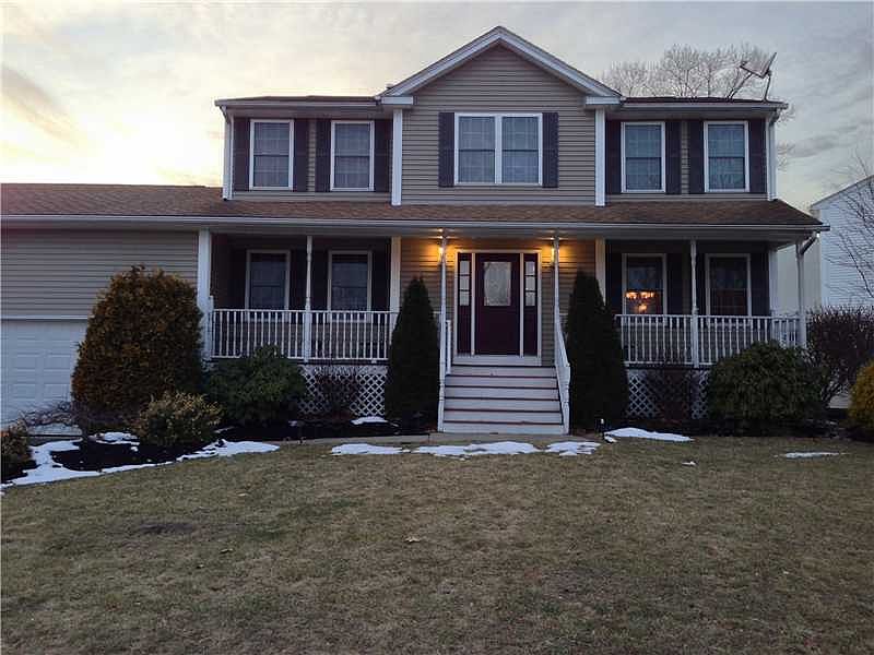 18 Gilcrest Dr, West Warwick, RI 02893 Zillow