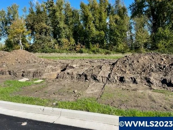 608 N James St Lot 38, Silverton, OR 97381