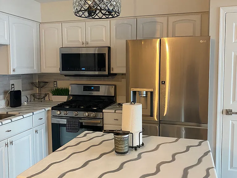 56 Mill Stream Rd — Photo 9