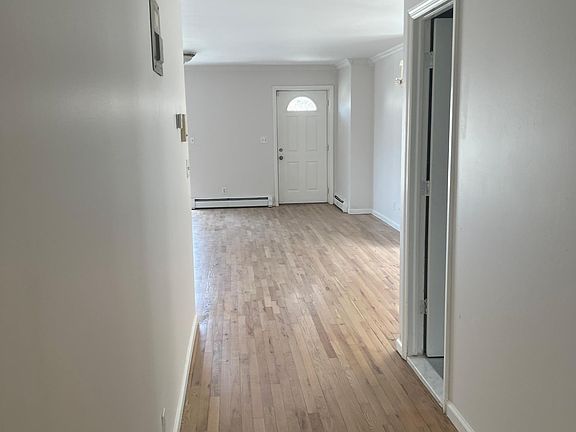 2nd image of 2340 Waring Ave #2