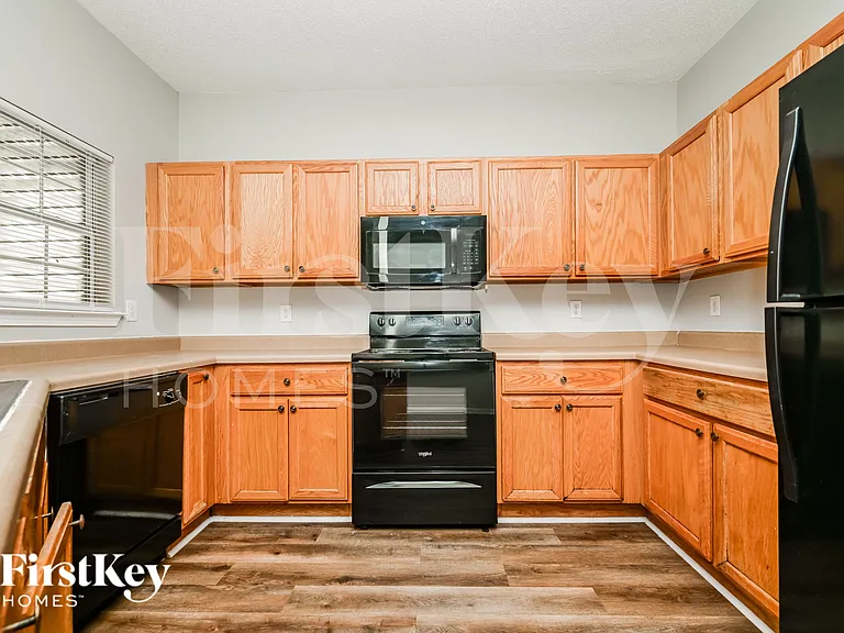 2355 Brianna Dr — Photo 4