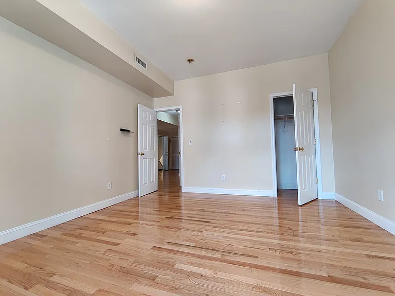 49 Saint Marys St #3 — Photo 17