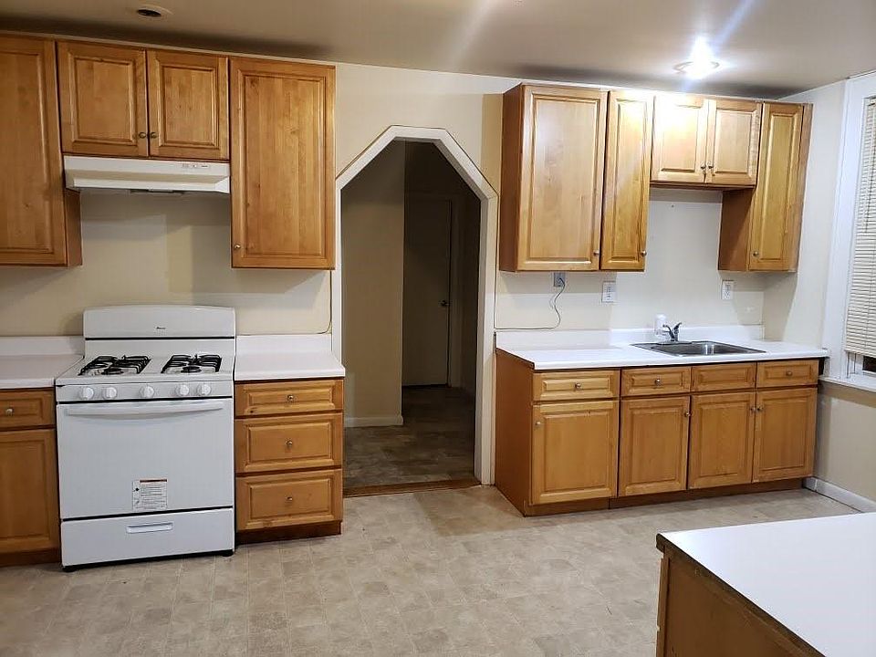 1st image of 222-224 W Runyon St #3R