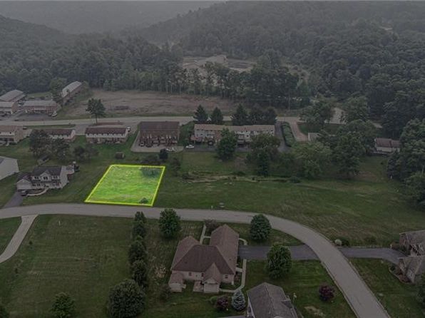 27 Huckleberry Rd, Indiana, PA 15701
