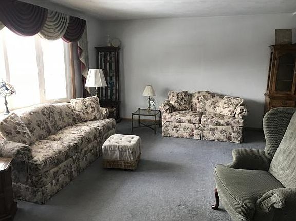2nd image of 91 Aldrich Ave