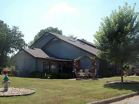 2nd image of 37 Fairway Dr