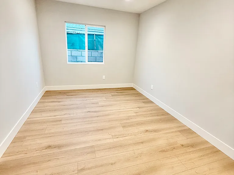 5607 N Muscatel Ave #A — Photo 12