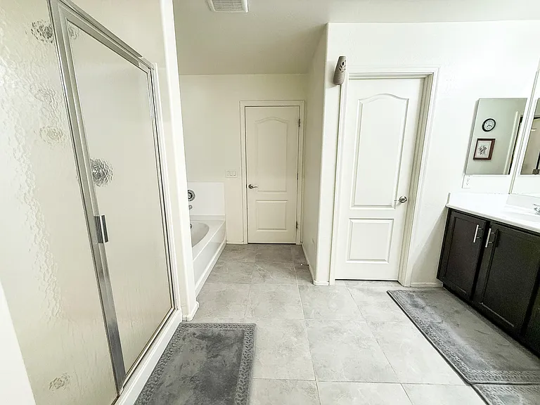 1829 W Spur Dr — Photo 23