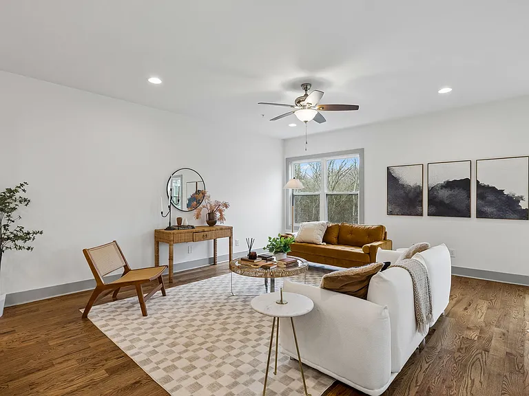 720 Flint Ridge Dr — Photo 9