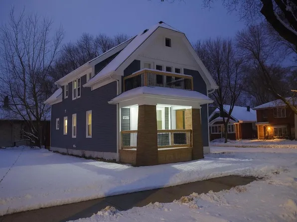 402 West Melvina STREET, Milwaukee, WI 53212