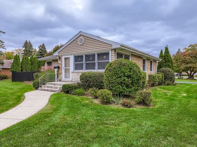 34 N Reuter Dr, Arlington Heights, IL, 60005