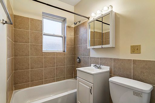 4th image of 7421 S Kimbark Ave APT 3E