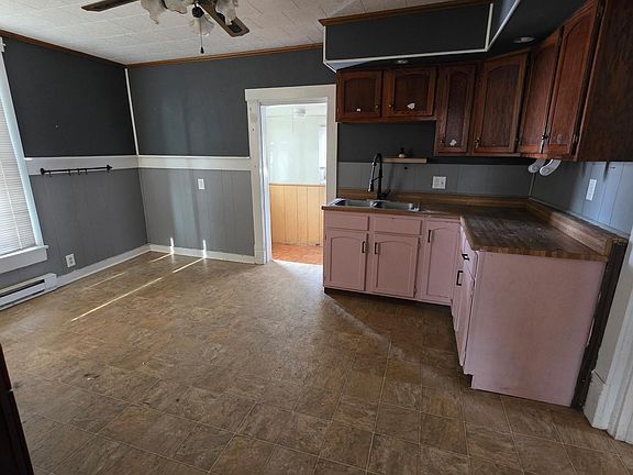 4th image of 230 W South St