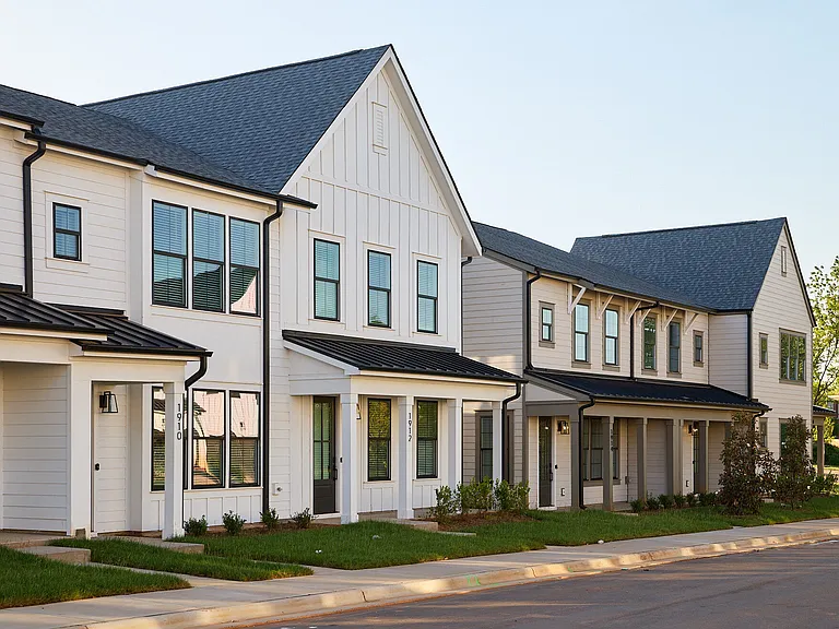 HARMON Jefferson Village by Crescent Communities — Photo 43