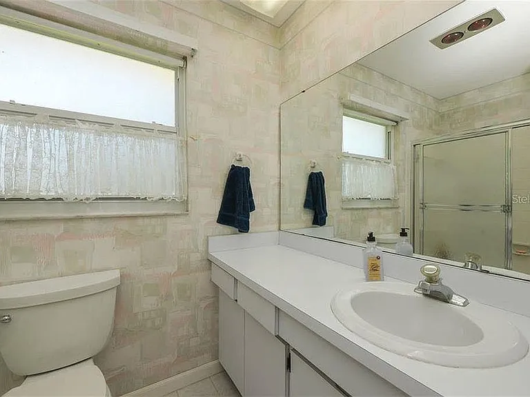 7880 Palm Aire Ln #201 — Photo 5