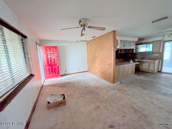 3rd image of 1223 Alcazar St