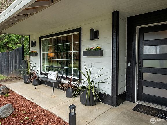 2nd image of 17 Conley Lane