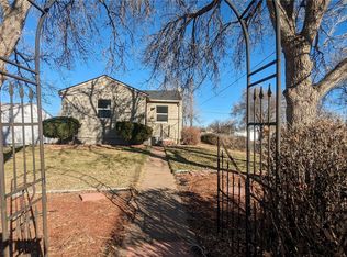 1300 Geneva St, Aurora, CO 80010