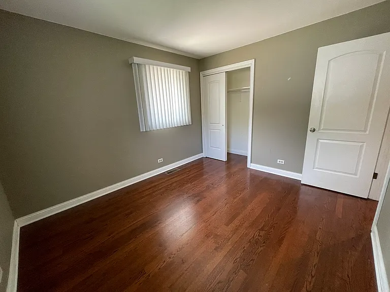 2241 Lee St — Photo 46