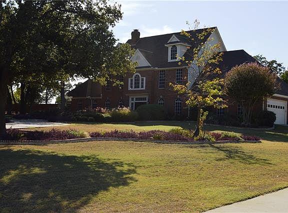 4th image of 105 Twin Lakes Dr