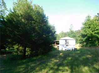 136 Yaaj Koomsab Ln, Stony Point, NC 28678