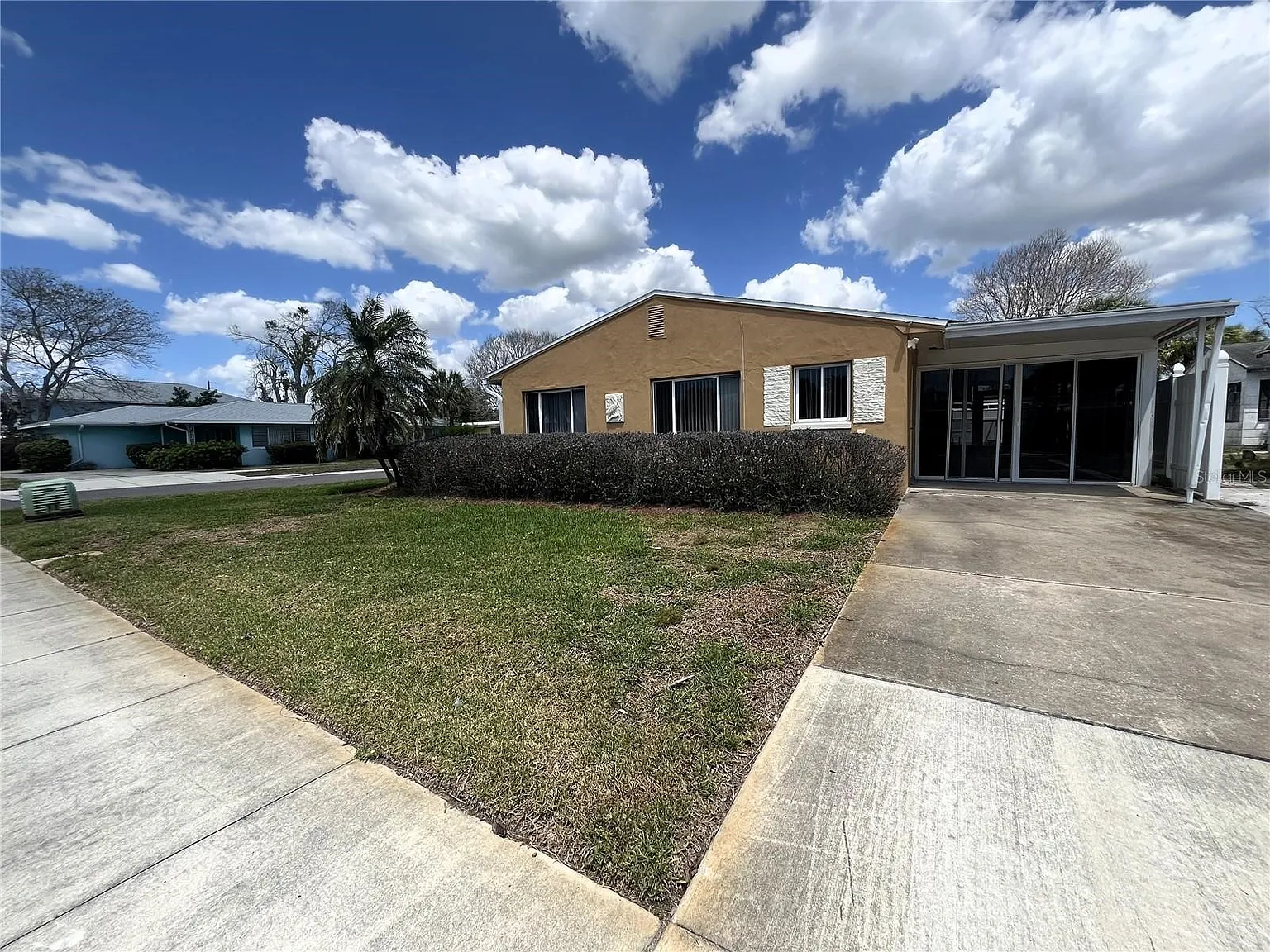 3 bed, 1942 sqft, $3,150 — Photo 3