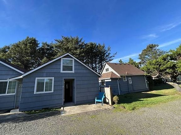 The welcoming entrance of the cottage