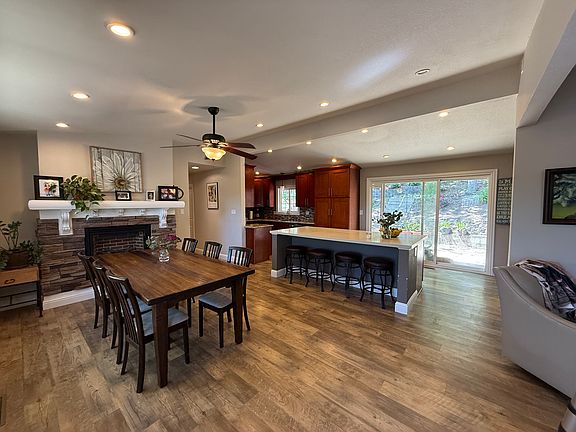 Open concept dining and kitchen