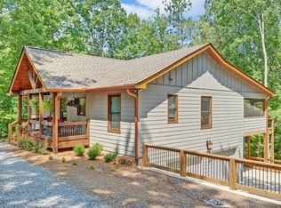 127 Malory Cir, Ellijay, GA 30540