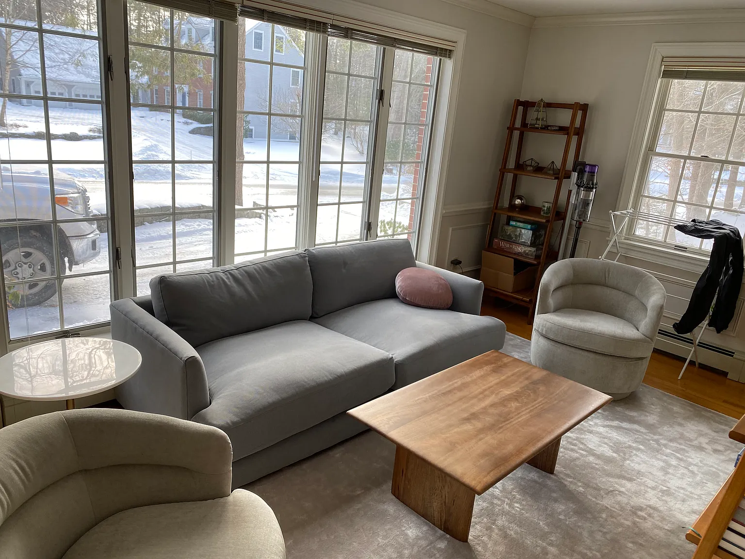 5 bed, 4800 sqft, $7,200 — Photo 4