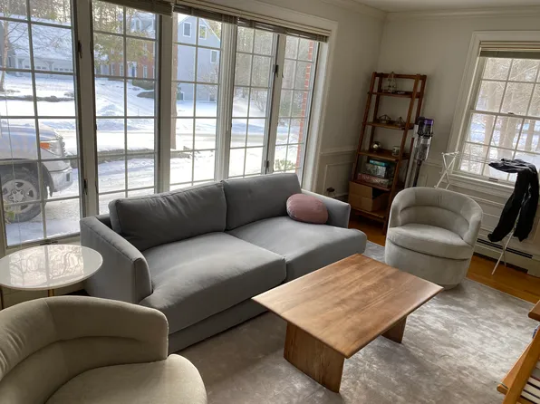 47 Stonegate Rd, Cape Elizabeth, ME 04107