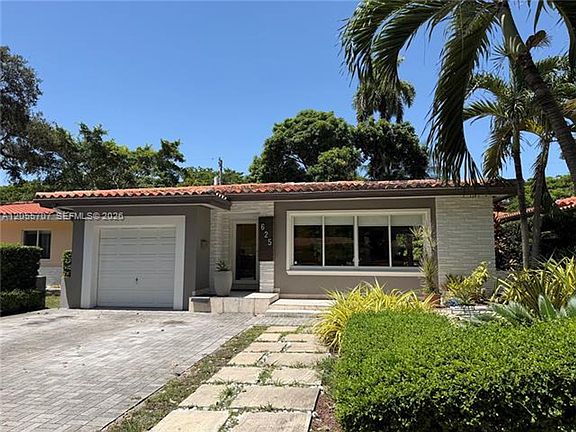 2nd image of 625 Bird Rd #625