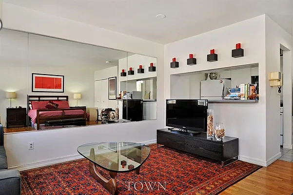 Rented by Town Residential | media 10