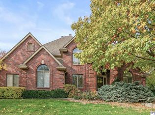 10206 Adams St, Omaha, NE 68127