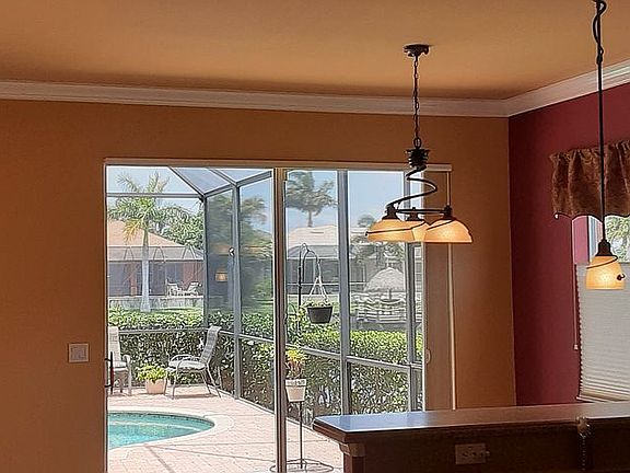 4th image of 2813 SW 29th Ave
