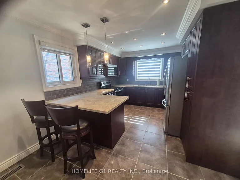 34 Mystic Ave #MAIN FLOOR — Photo 19
