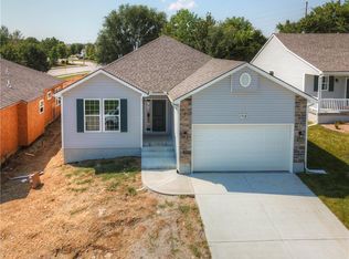1712 NW Primrose Ct, Blue Springs, MO 64015