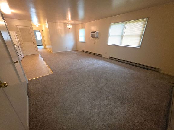 3rd image of 933 Pulaski Hwy APT 2
