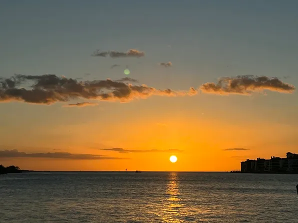 24 Pelican St E, Naples, FL 34113