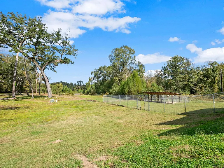 9825 Fawn View Dr — Photo 52