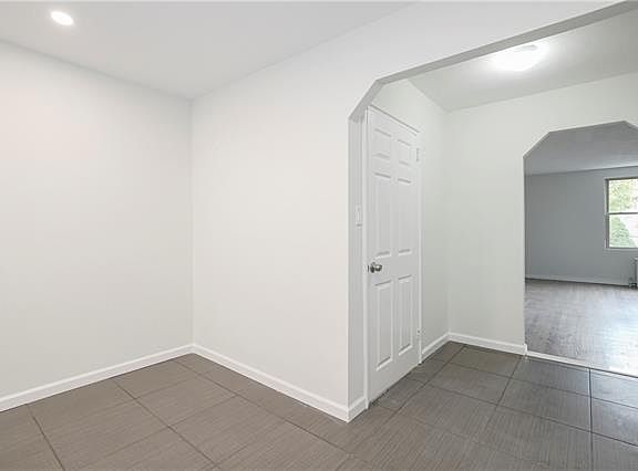 5th image of 1232 Mace Ave