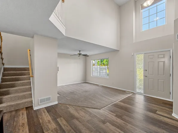 15446 Tanglewood Dr, Urbandale, IA 50323