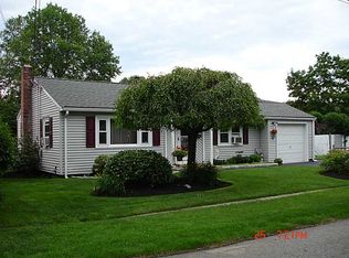 19 Birch Hill Ave, North Smithfield, RI 02896