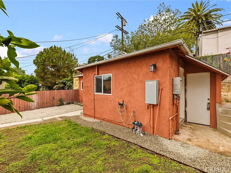 4173 York Blvd — Photo 3