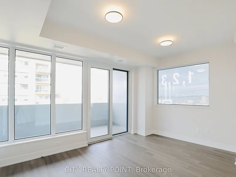 2525 Bathurst St #707 — Photo 9