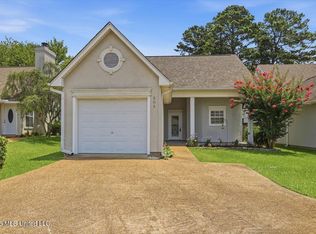202 Shadow Lake Dr N, Clinton, MS 39056