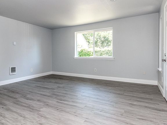 Spacious Living room.
