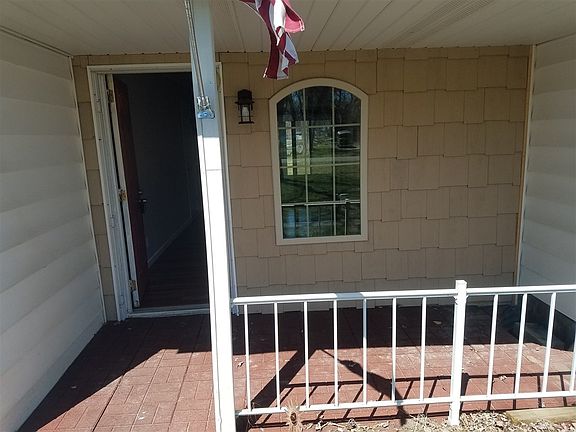 2nd image of 6039 Sun Valley Dr