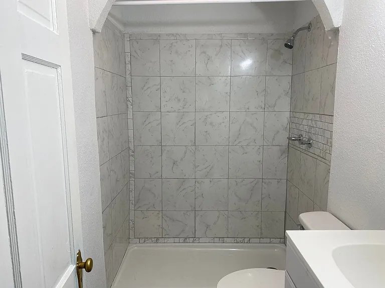 1317 Highland Dr — Photo 10