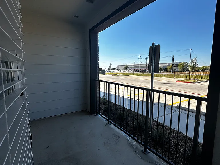 FM 1102 — Photo 27